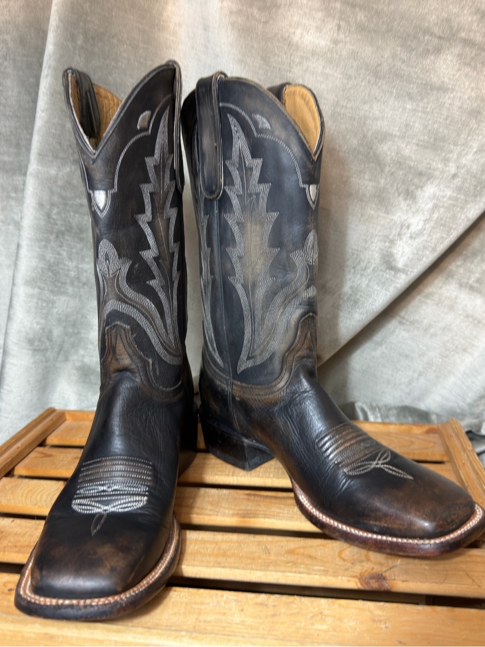 Idyllwind Outlaw Performance Western Square Toe Black Distressed Boots 9.5B